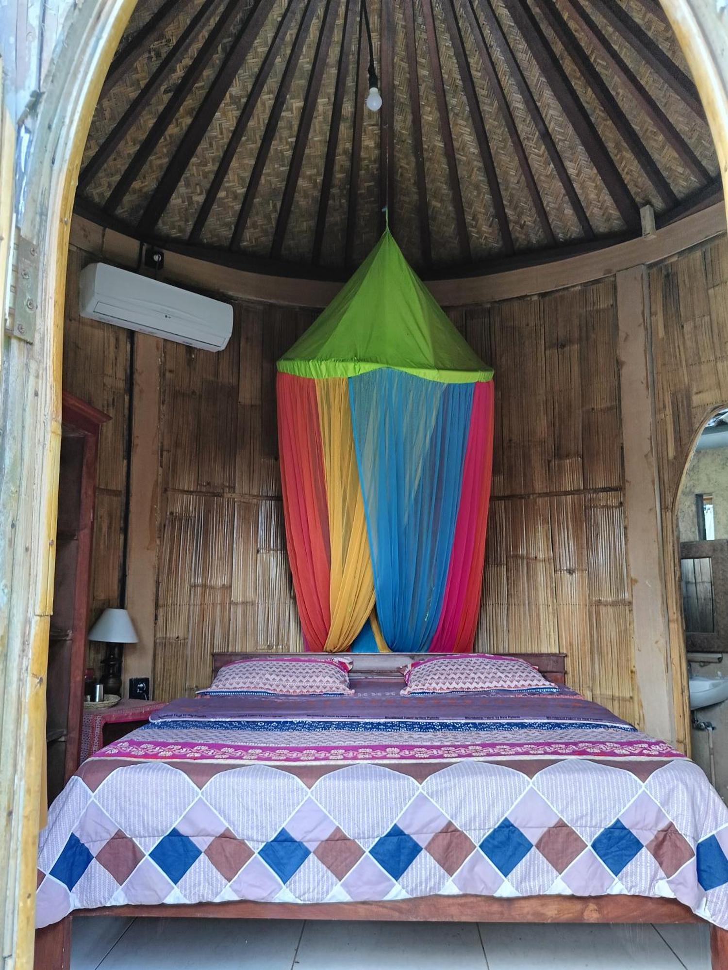 Putu Yoga Bungalow Ubud Esterno foto
