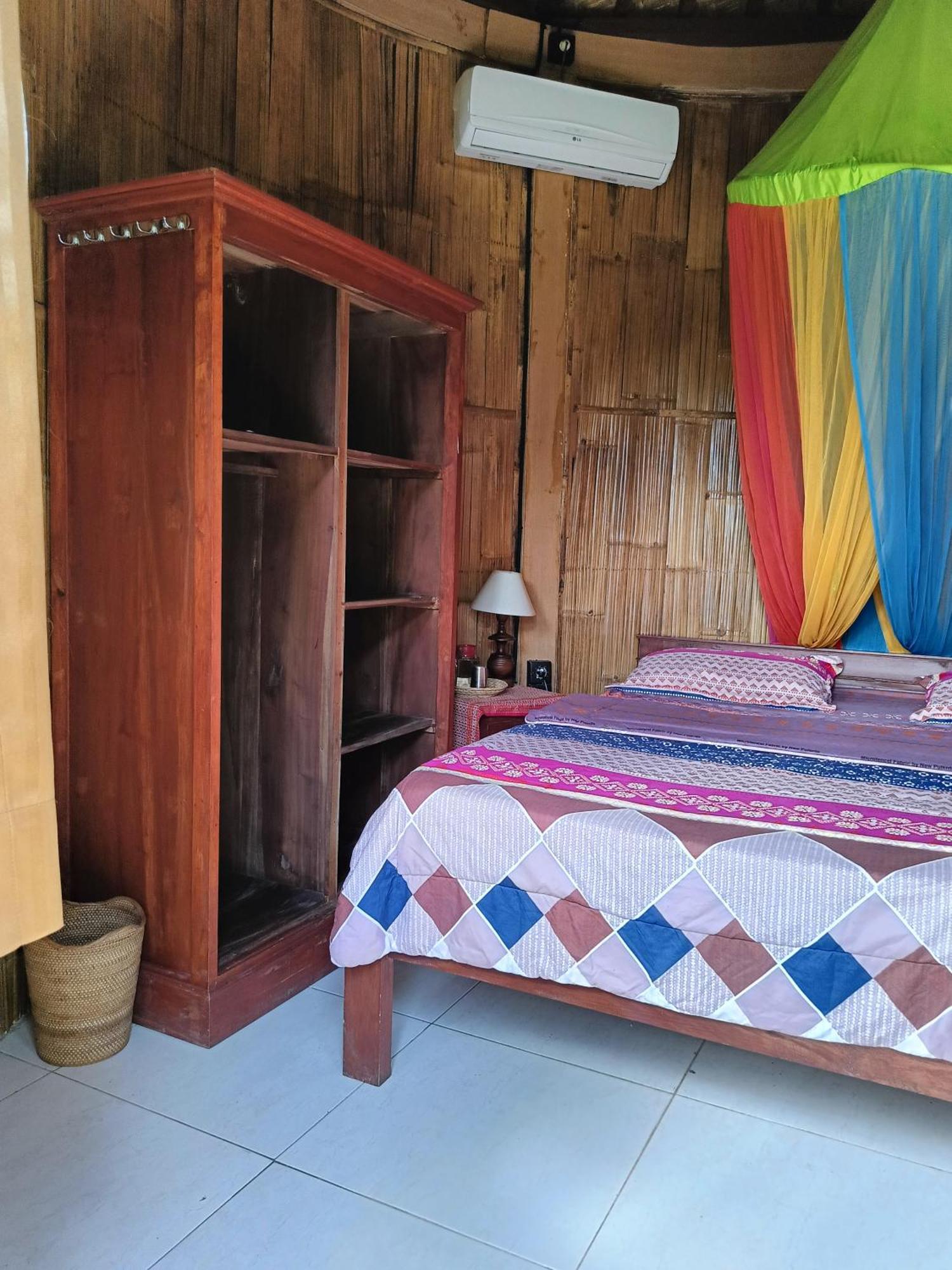 Putu Yoga Bungalow Ubud Esterno foto