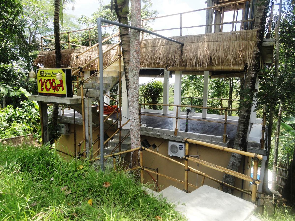 Putu Yoga Bungalow Ubud Esterno foto