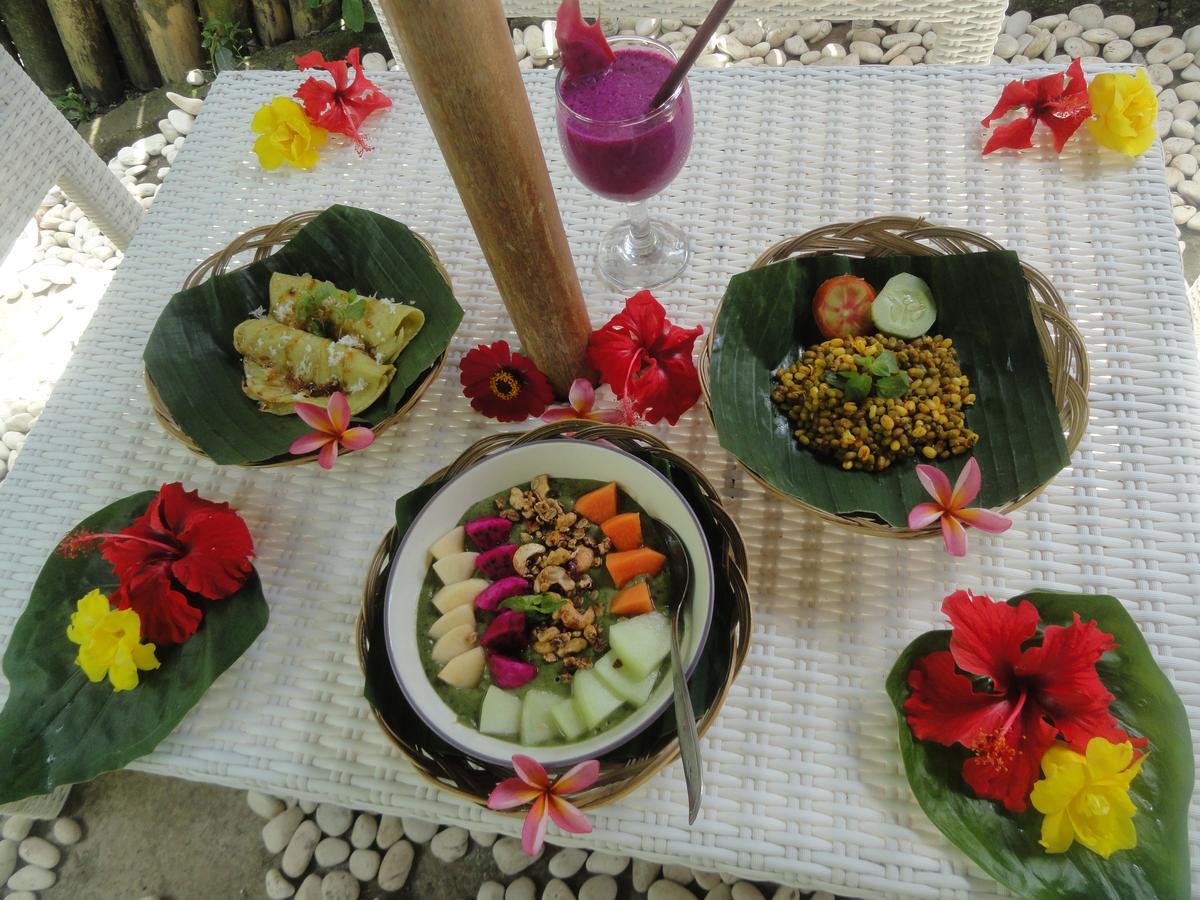 Putu Yoga Bungalow Ubud Esterno foto