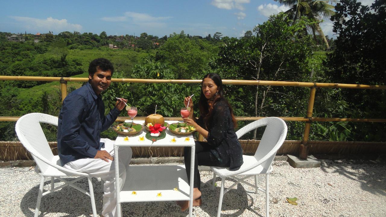 Putu Yoga Bungalow Ubud Esterno foto